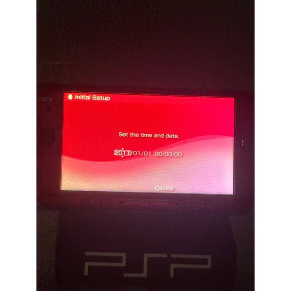 psp 3000 w/charger adapter & new battery - Picture 4 of 10